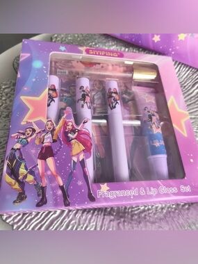 "K-pop Demon Hunters" merchandise collection